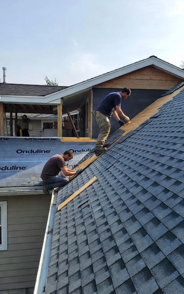 GOLOVIN ROOFING. Homepage