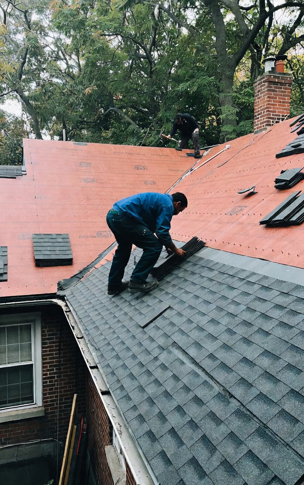 GOLOVIN ROOFING. Homepage